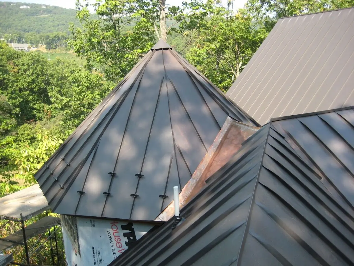 Professional Gutter Cleaning by Craftsman Roofing in Cottonwood